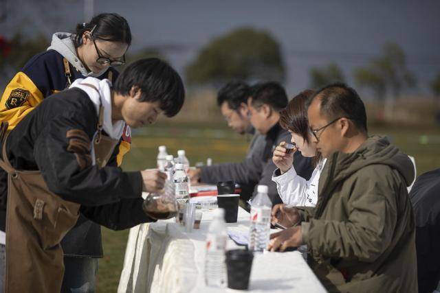 道这场咖啡师职业技能竞赛很精彩开元棋牌网站超千人参与！六甲街(图2)