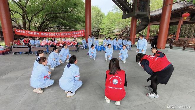 业致敬白衣天使凝聚社会温情开元棋牌app沈阳爱心企(图4)
