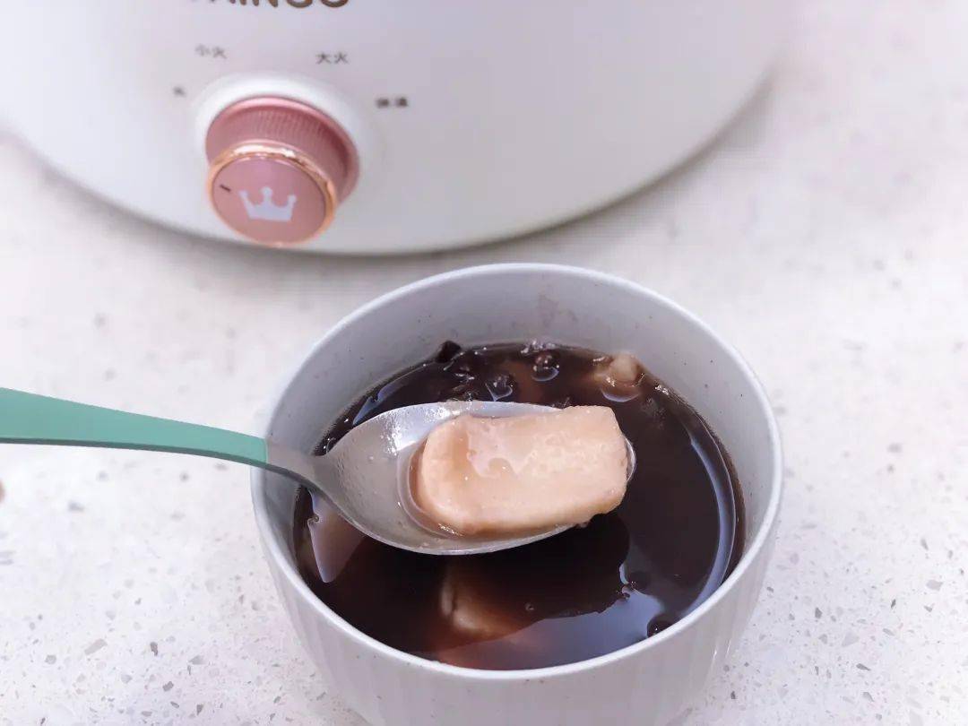 、焗、煎、烤、炒、烙样样精通轻松满足你的味蕾!开元棋牌app超实用的多功能电煮锅~涮、焖、煮(图5) 、焗、煎、烤、炒、烙样样精通轻松满足你的味蕾!开元棋牌app超实用的多功能电煮锅~涮、焖、煮(图5)