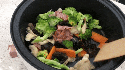 、焗、煎、烤、炒、烙样样精通轻松满足你的味蕾!开元棋牌app超实用的多功能电煮锅~涮、焖、煮(图7) 、焗、煎、烤、炒、烙样样精通轻松满足你的味蕾!开元棋牌app超实用的多功能电煮锅~涮、焖、煮(图7)