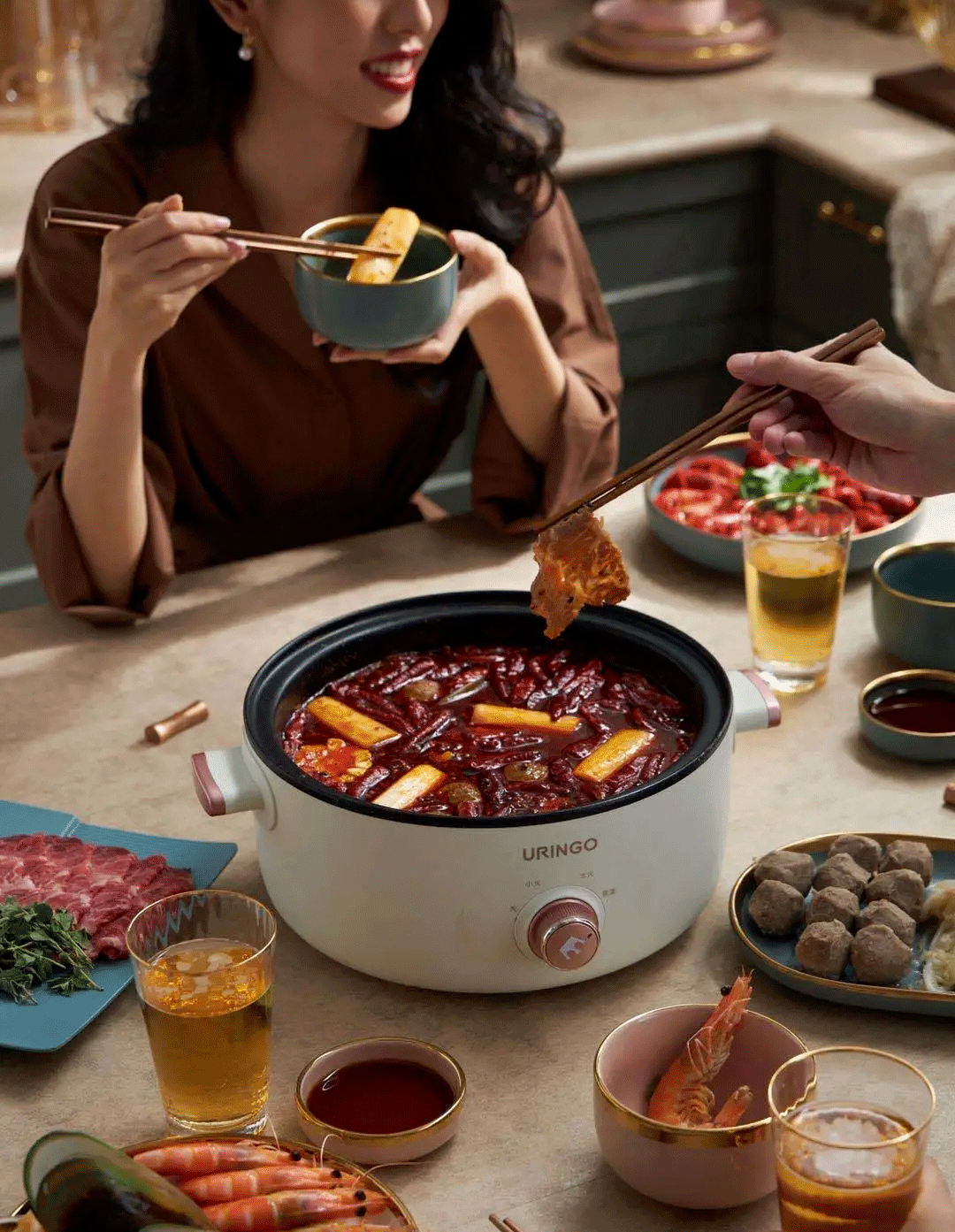 、焗、煎、烤、炒、烙样样精通轻松满足你的味蕾!开元棋牌app超实用的多功能电煮锅~涮、焖、煮(图8) 、焗、煎、烤、炒、烙样样精通轻松满足你的味蕾!开元棋牌app超实用的多功能电煮锅~涮、焖、煮(图8)