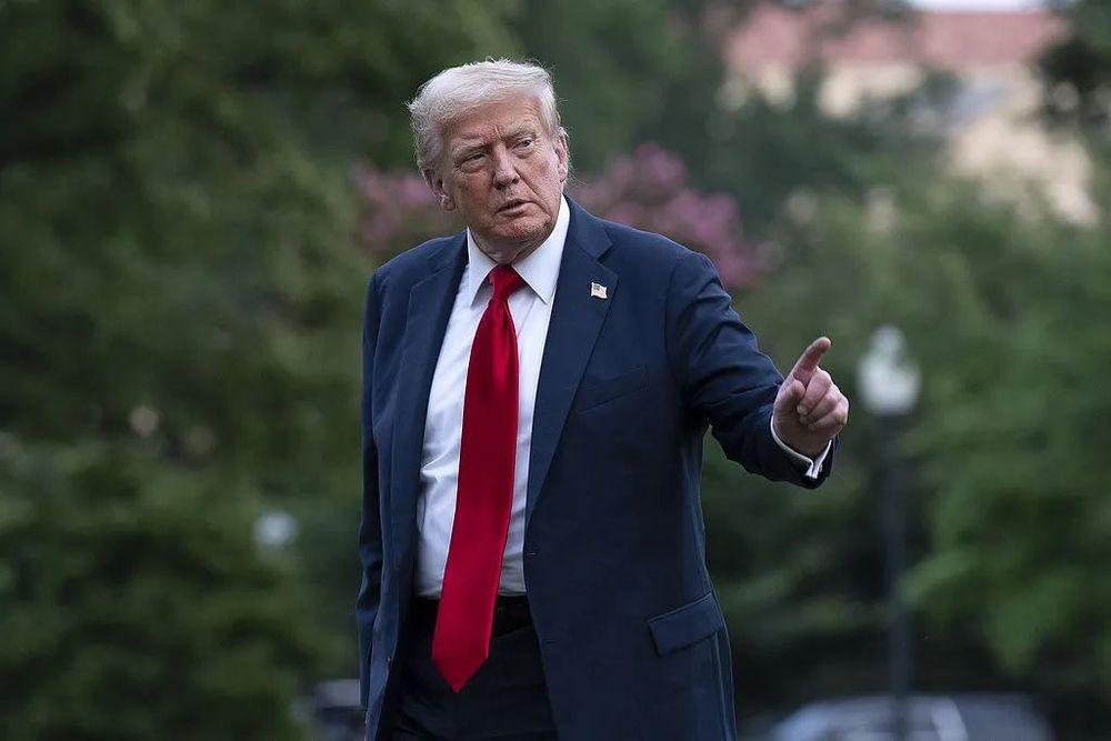 在高铁上用小型电煮锅？12306回应→开元棋牌app7点出发｜冲上热搜！有人